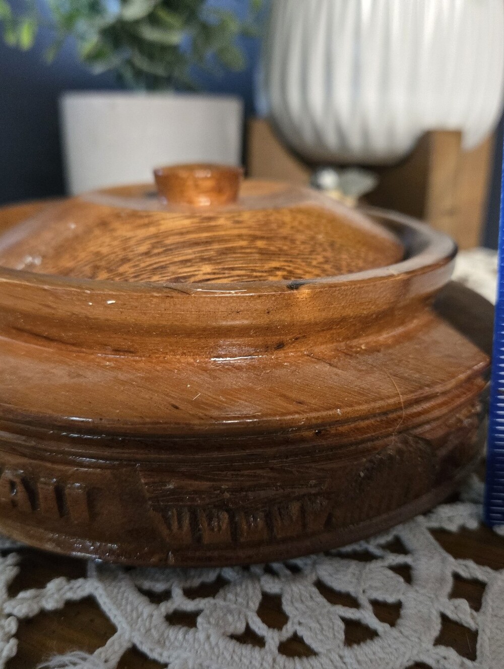 Hawaiian Carved Wooden Lidded Bowl - Picture 5 of 5